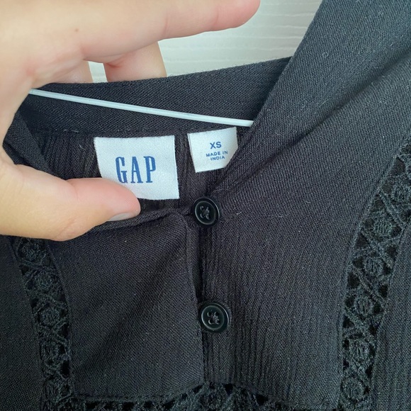 gap top - Picture 2 of 3